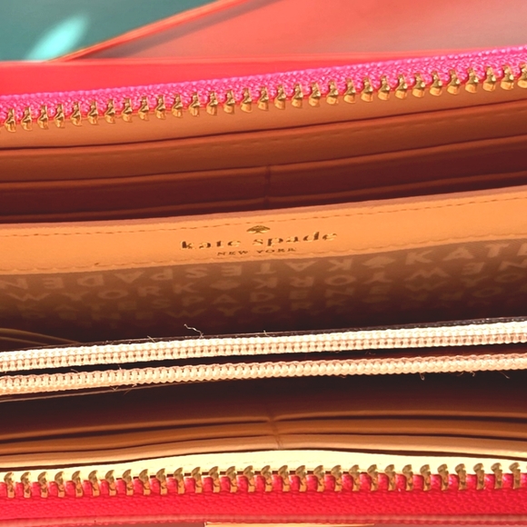 Kate Spade New York Pink and White Stripe Wallet Wristlet with Box - Picture 6 of 14